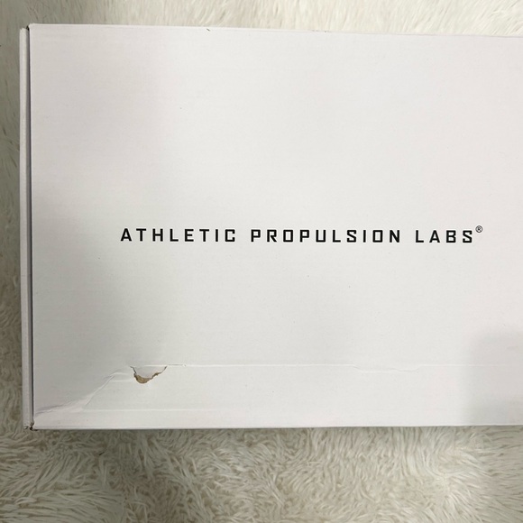 APL TechLoom Wave Women’s Sneakers - Picture 10 of 16